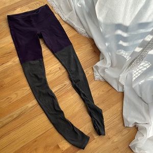 Original Alo Two Toned Leggings, heavily worn, amazing quality